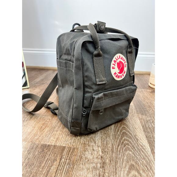 Fjallraven Kanken Backpack Gray - Picture 2 of 10